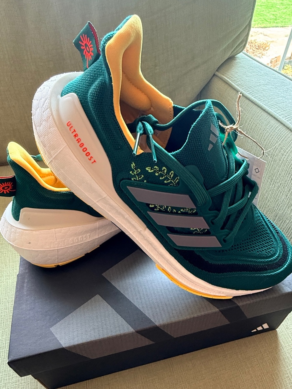 ADIDAS Ultraboost Light 'Earth Day' Running Shoes NWT - Picture 7 of 10